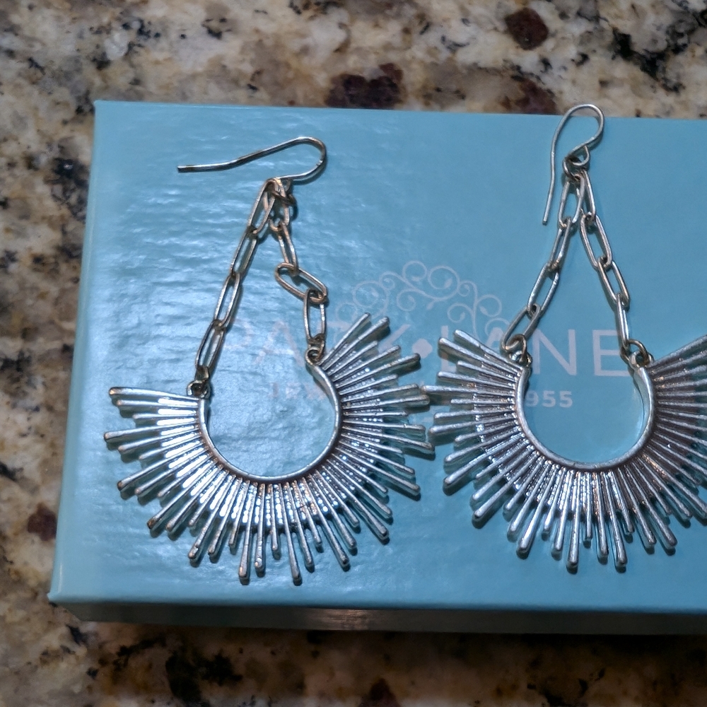 Park Lane Jewelry Earrings - Picture 2 of 2